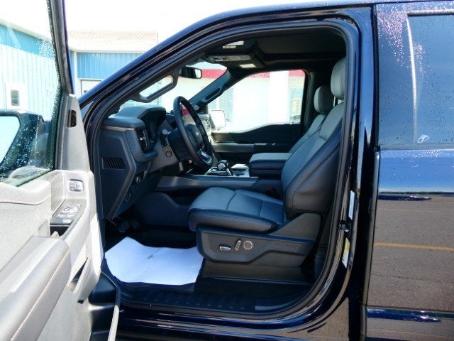 2025 Ford F-150 Lightning Lariat®