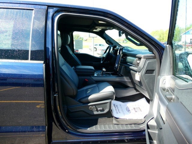 2025 Ford F-150 Lightning Lariat®