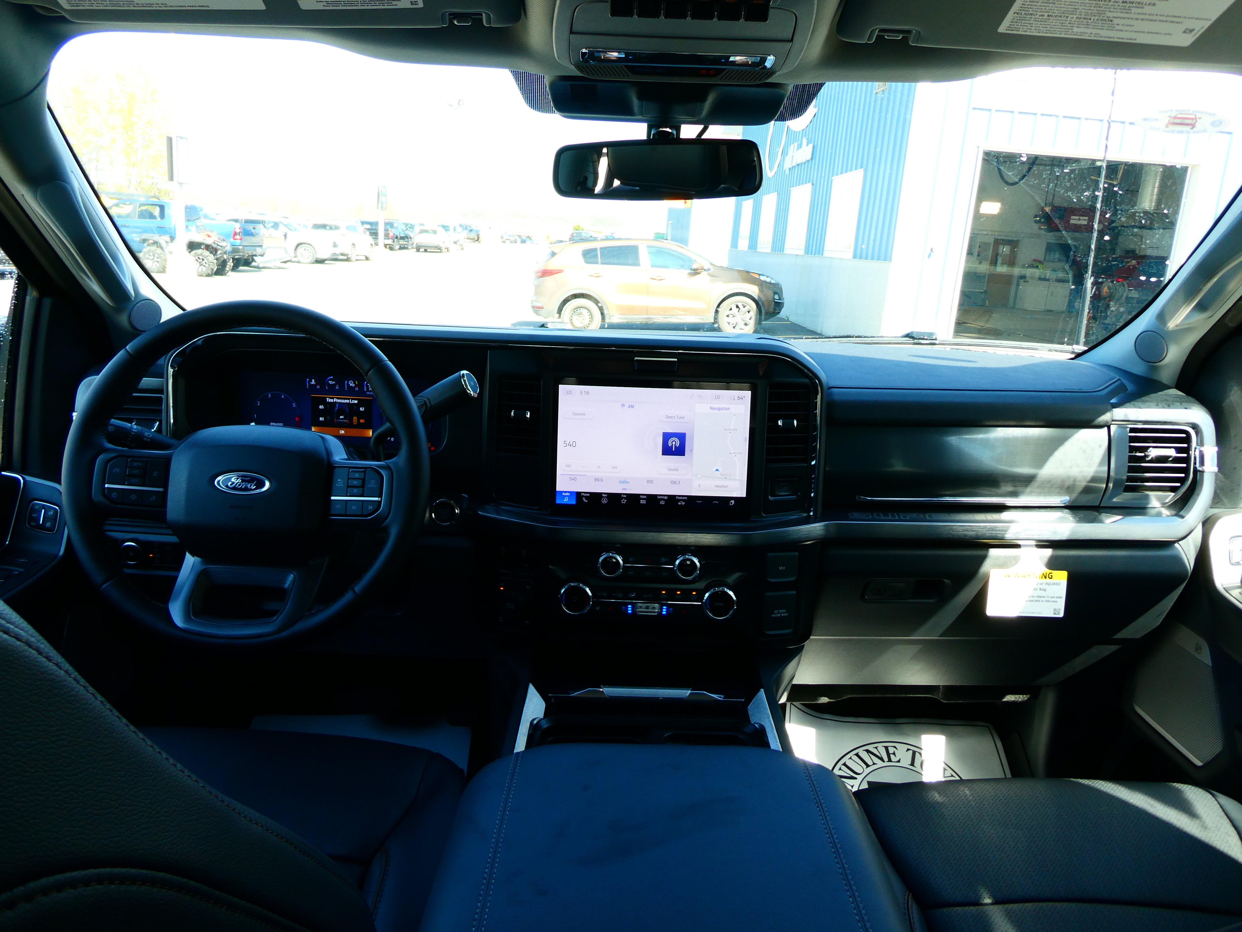 2025 Ford Super Duty F-350® Lariat®