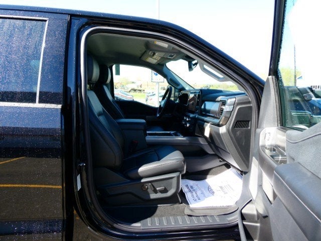 2025 Ford Super Duty F-350® Lariat®