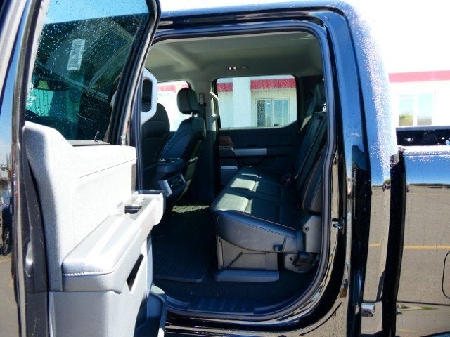 2025 Ford Super Duty F-350® Lariat®