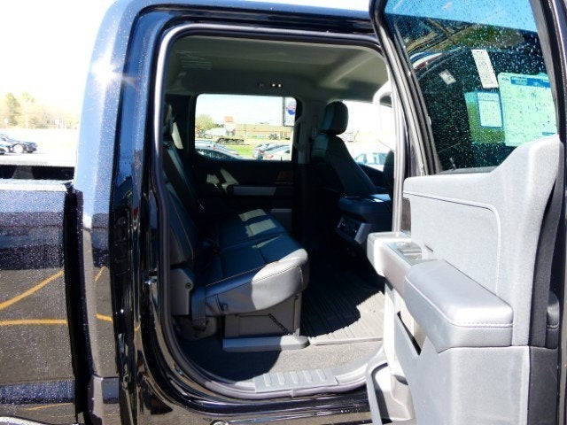 2025 Ford Super Duty F-350® Lariat®