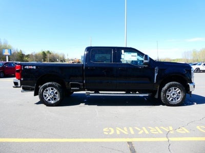 2025 Ford Super Duty F-350® Lariat®