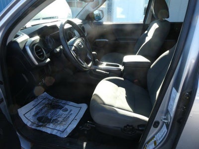 2017 Toyota Tacoma Double Cab / SR5