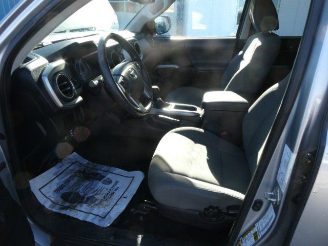 2017 Toyota Tacoma Double Cab / SR5