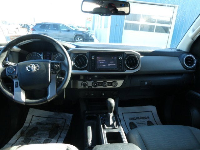 2017 Toyota Tacoma Double Cab / SR5